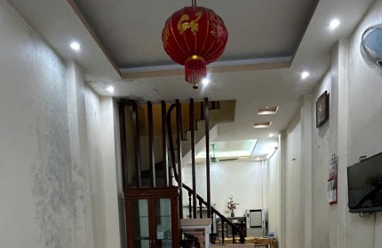 Cho thuê nhà  nguyên căn ngõ 2 Hà Trì, 40m x 4 tầng 3 wc 4 ngủ, 13Tr - ở nhóm đi làm, hộ GĐ